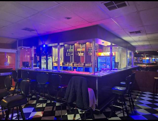 BUSINESS FOR SALE IN CASSELDALE